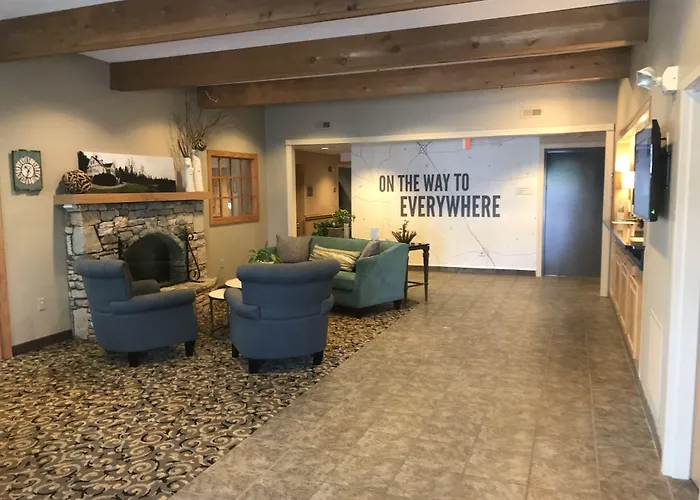 Quality Inn & Suites Hendersonville - Flat Rock